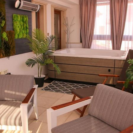 PULA PORTA AUREA&Wellness Oasis Apartment Luaran gambar