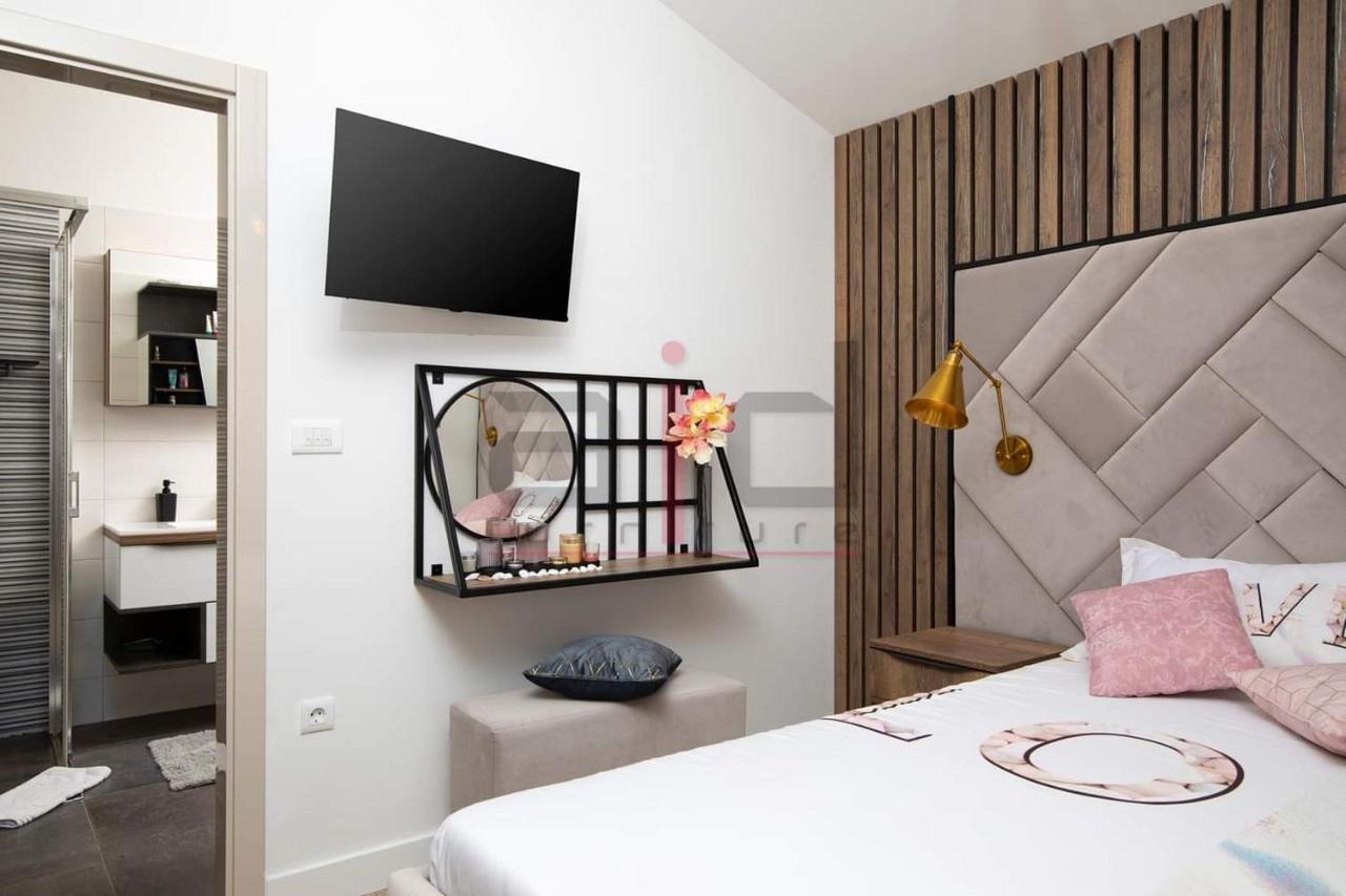 PULA PORTA AUREA&Wellness Oasis Apartment Luaran gambar