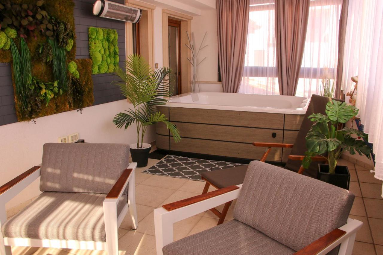 PULA PORTA AUREA&Wellness Oasis Apartment Luaran gambar